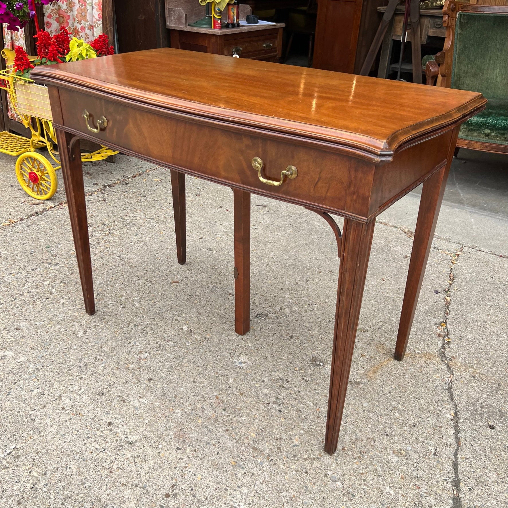 Vintage expandable shop table