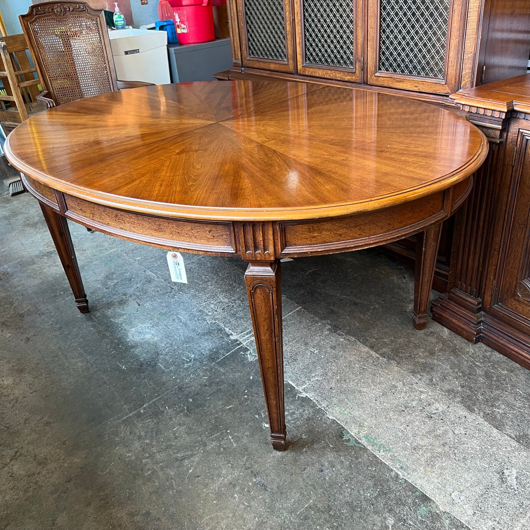 Henredon Table w/ Leaf, Pads Madison Street Salvage